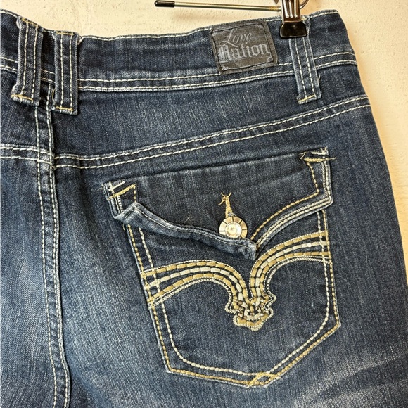 Love Nation Woman’s Plus Size Denim Capri Jeweled Chic Y2K Darkwash Jeans Sz 14 - Picture 4 of 7